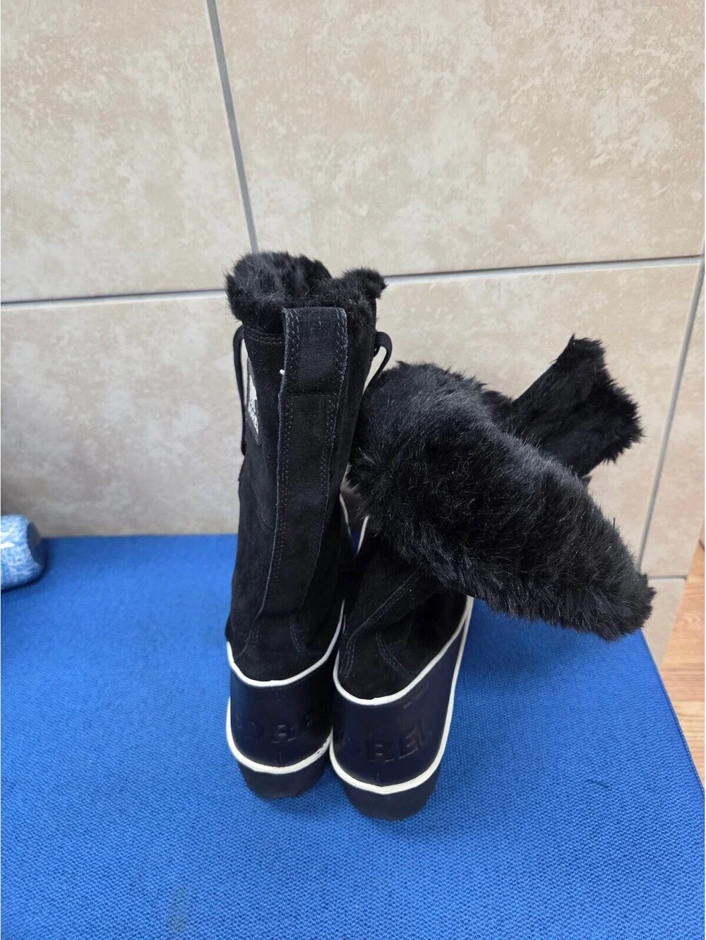 Sorel Joan of Arctic Black Suede Faux Fur Snow Boots Women's Size 9.5
